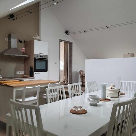 Gite Rural 3 Epis "Aux Pieds Des Ar'Den" - Chambre 1 Isolee Et Chambre 2 Dans Hall De Nuit - 34 Rue Du Chateau A 5564 Wanlin - 4 Adultes Et 2 Enfants Houyet Exterior photo
